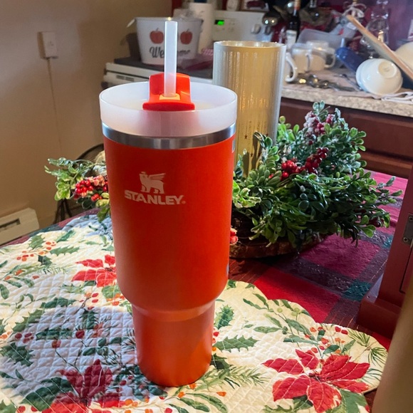 Stanley Cup Bundle - Picture 10 of 13